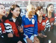 蓝军连败三,加纳乔头槌,击中门框,百家乐幸运6,赢率技巧,百家乐策略,幸运6玩法,赌场游戏,百家乐规则,娱乐攻略,提高胜率,赌场技巧,百家乐投注技巧